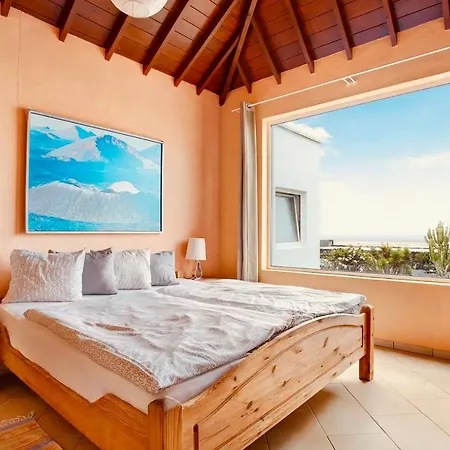 Casa *
