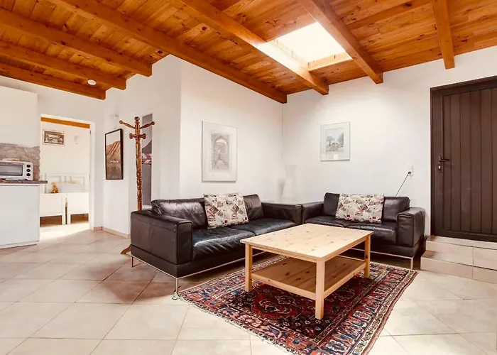 Casa شقة *
